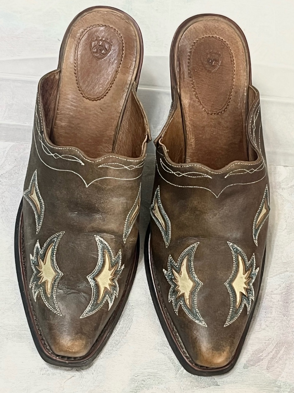 Ariat Vintage Manzanita Mules Brown with Cream Inlayed Leather Blue Stitch Sz 9
